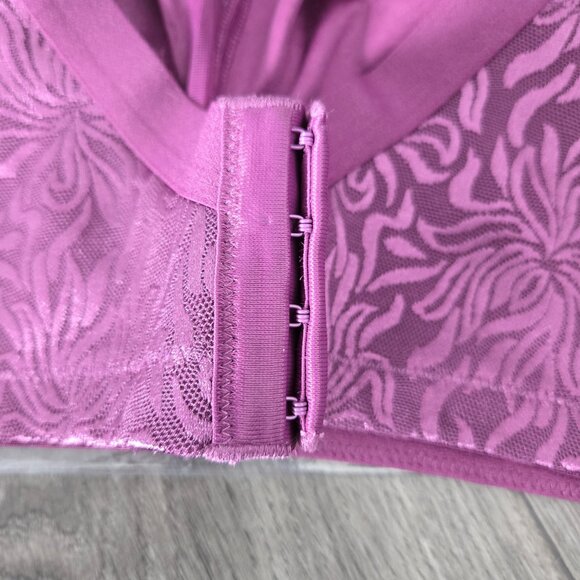 NWT Women’s Purple Floral Lace Wireless Bra – Size 48D - Picture 3 of 4